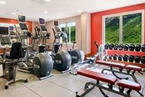 Premier Inn Premier Inn Heathrow Airport Terminal 4 スタンウェル エクステリア 写真