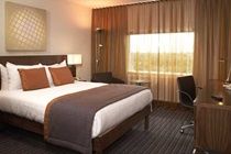 Premier Inn Premier Inn Heathrow Airport Terminal 4 スタンウェル エクステリア 写真
